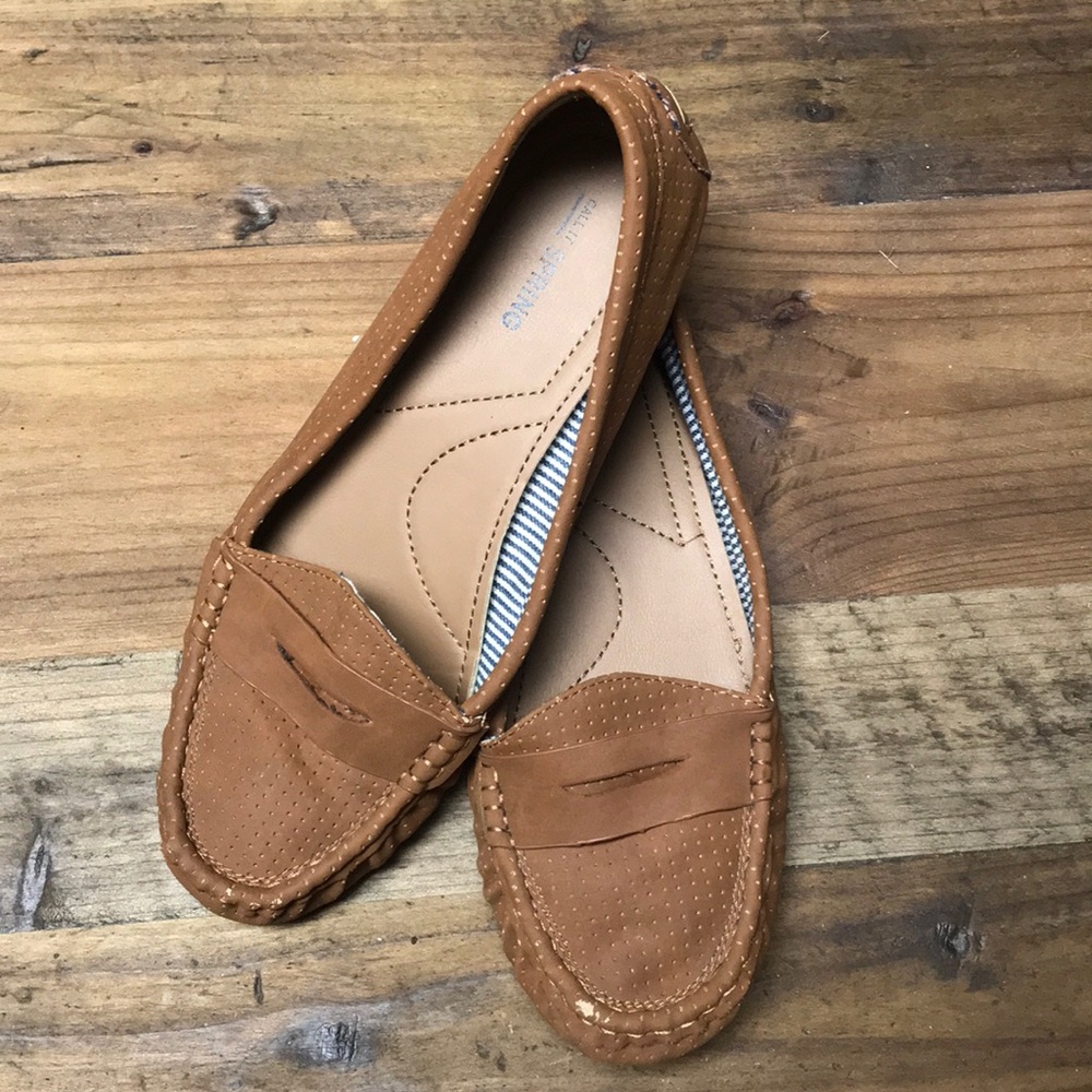 Flats - Picture 2 of 3